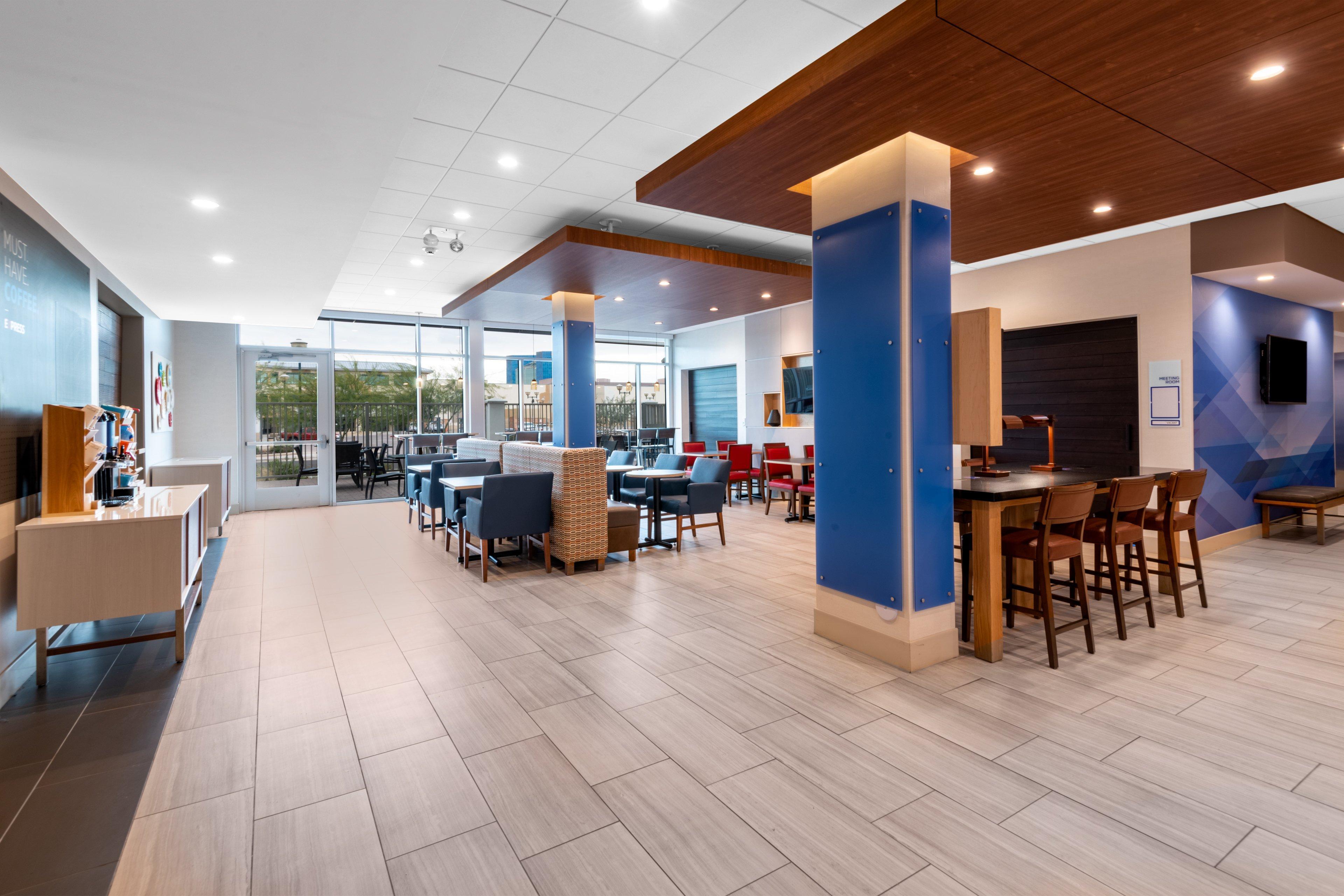 Holiday Inn Express & Suites - Phoenix - Airport North By Ihg Екстериор снимка