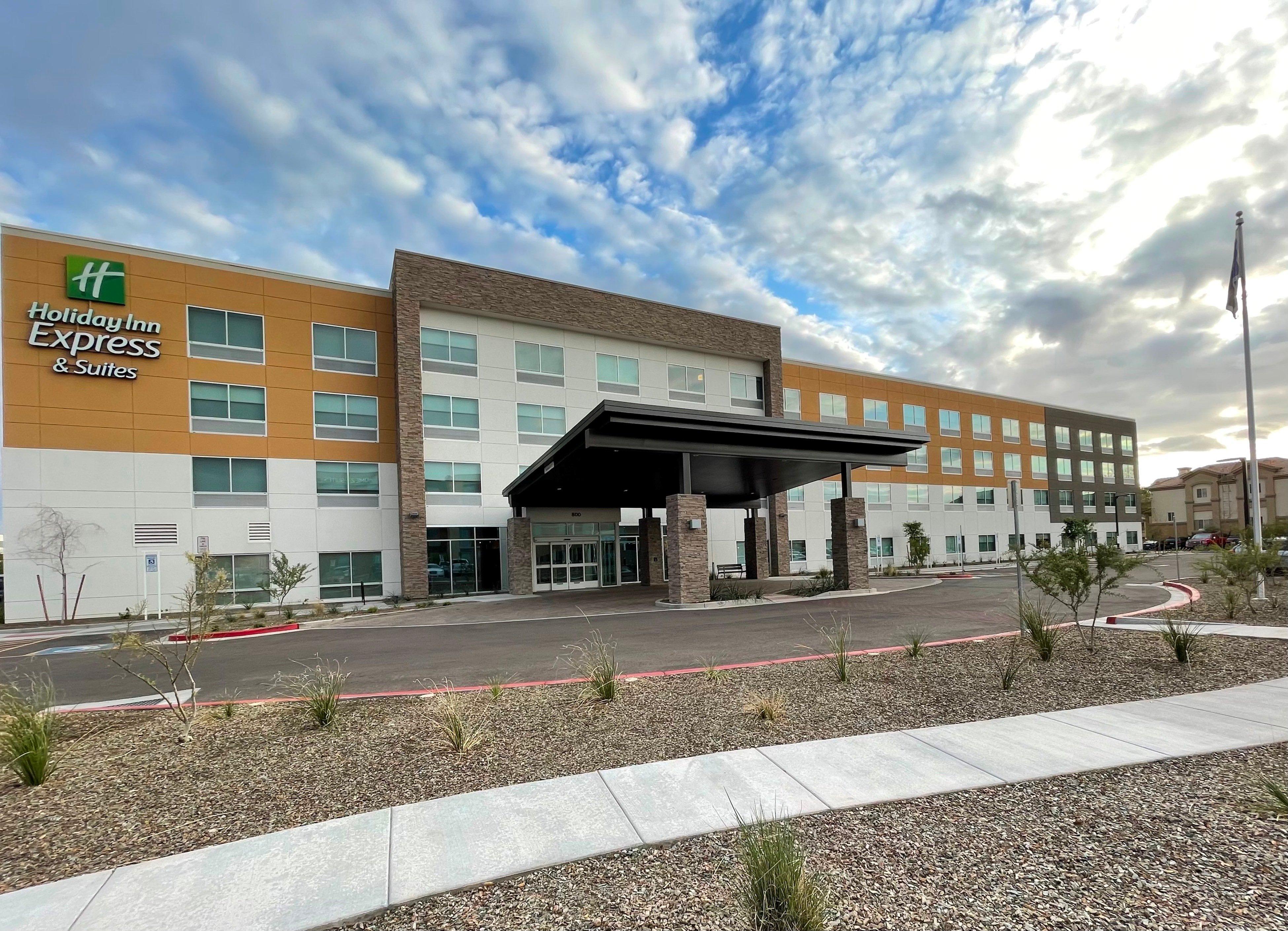 Holiday Inn Express & Suites - Phoenix - Airport North By Ihg Екстериор снимка