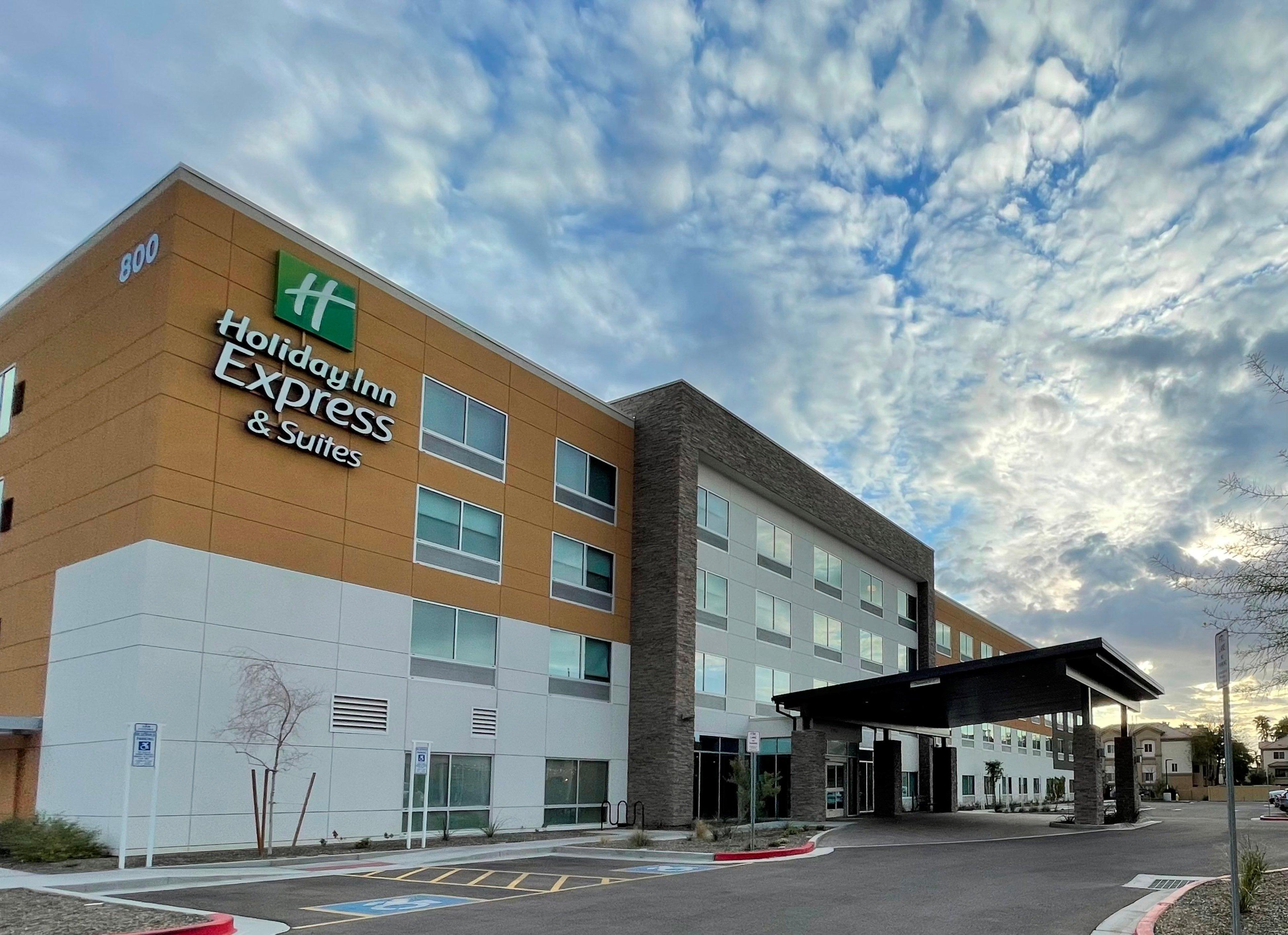 Holiday Inn Express & Suites - Phoenix - Airport North By Ihg Екстериор снимка